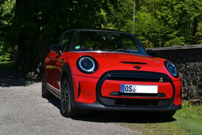 Cooper SE