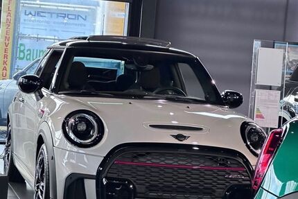 Mini John Cooper Works Coupé 23.000 km 39.900 &euro; Prien 83309