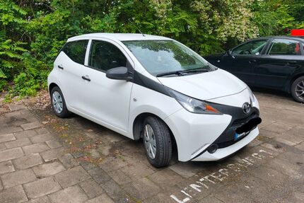Toyota Aygo (X) 100.778 km 6.200 &euro; Hamburg 22339