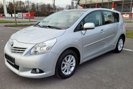 Toyota Verso 225.000 km 6.900 &euro; Essen 45356