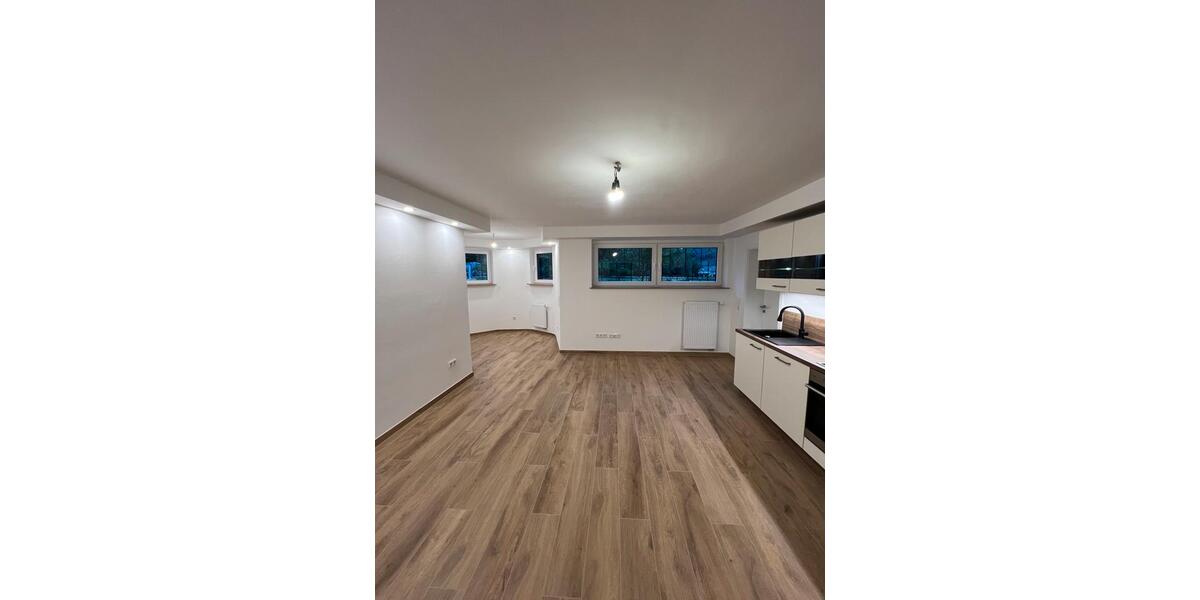 Etagenwohnung Sundern (Sauerland) - 4 Zimmer, 60 m&sup2;, 450&euro; | Angebot:26409894