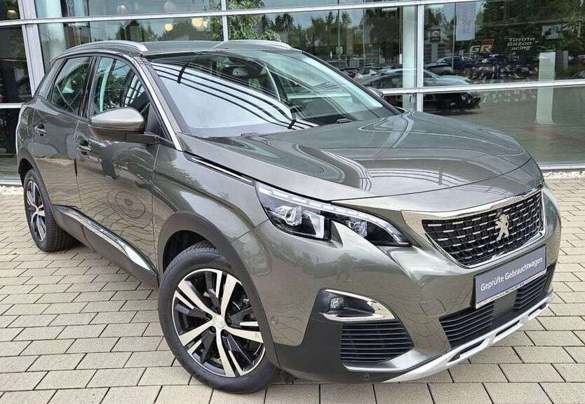 3008