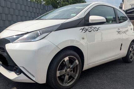 Toyota Aygo (X) 57.000 km 5.000 &euro; Bornheim 53332