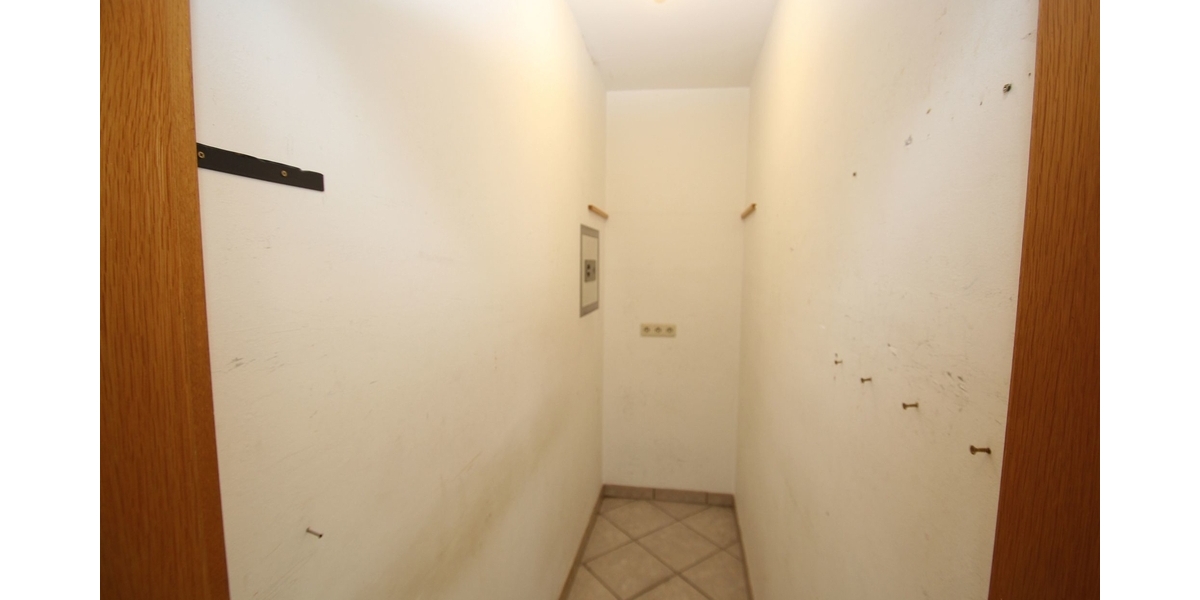 Stilvoll wohnen auf zwei Etagen – Maisonette-Wohnung mit 6 Zimmern, 2 Balkonen und Wintergarten in Hürth-Gleuel! 6 zimmer