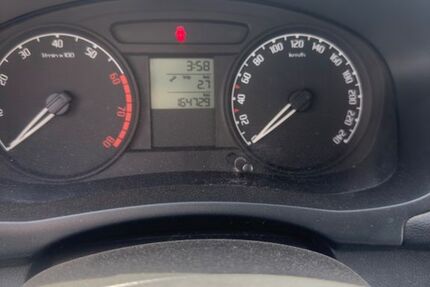 Skoda Fabia 164.000 km 1.450 &euro; Menden 58708