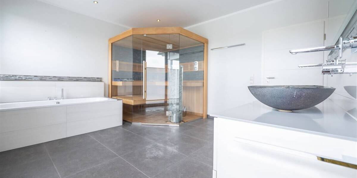 Bungalow Haarbach - 4 Zimmer, 150 m&sup2;, 698.000&euro; | Angebot:25997539