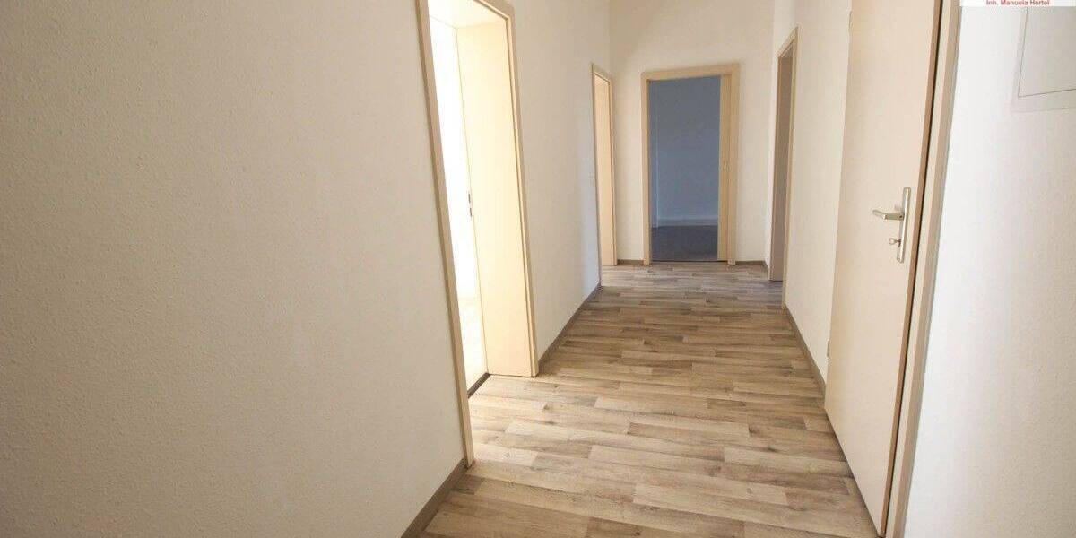 Etagenwohnung Aue Aue - 4 Zimmer, 79 m&sup2;, 360&euro; | Angebot:26863152