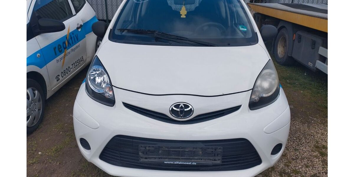 Toyota Aygo (X) 201.000 km 1.500 &euro; Konz-koenen 54329