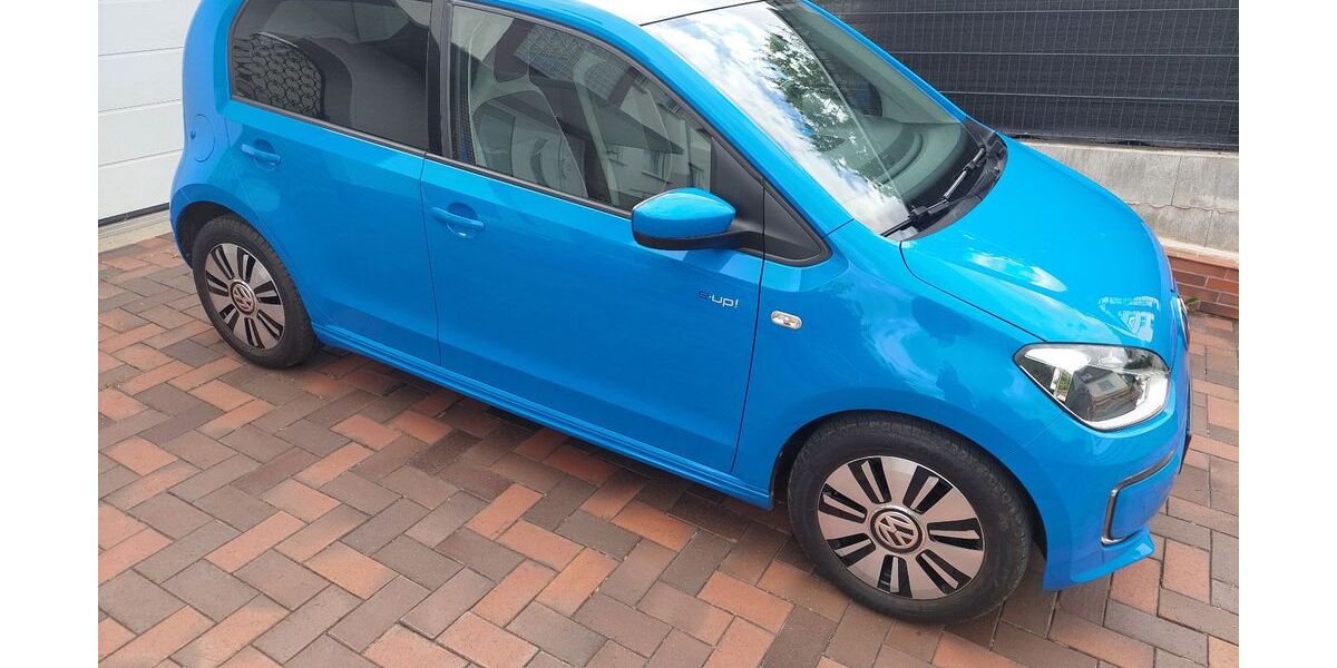 VW e-up! 67.700 km 7.800 &euro; Waldeck 34513