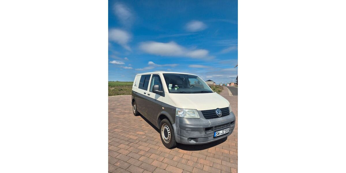 VW T5 Transporter 211.000 km 9.500 &euro; Wasserlosen 97535
