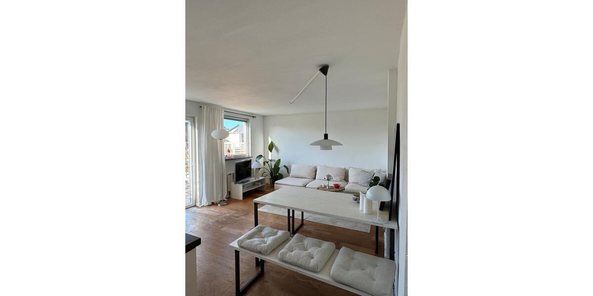 Dachgeschoßwohnung Köln Ehrenfeld - 2 Zimmer, 50 m&sup2;, 1.200&euro; | Angebot:26664016