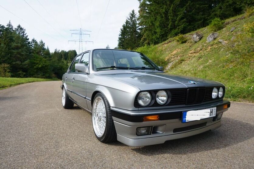 320