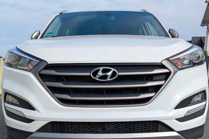 Hyundai TUCSON 85.000 km 13.500 € Weiterstadt 64331