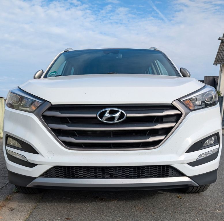 Hyundai TUCSON 85.000 km 13.500 € Weiterstadt 64331