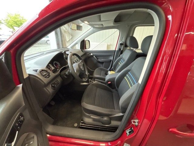 VW Caddy 154.100 km 9.599 &euro; Erfurt 99092