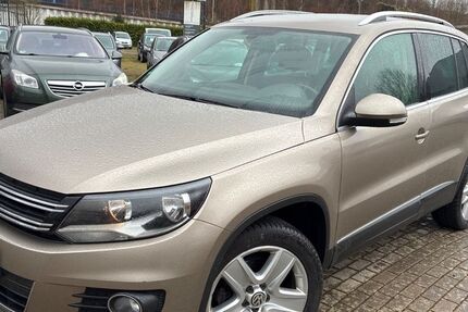 VW Tiguan 156.200 km 9.990 &euro; Lennestadt (Meggen)…. 57368