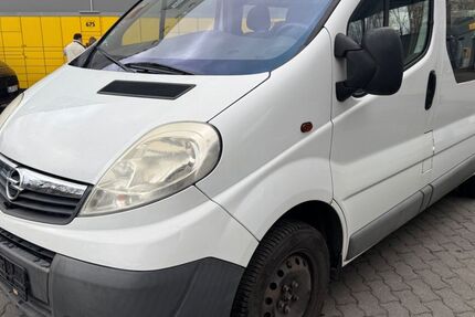 Opel Vivaro 130.000 km 10.999 &euro; Berlin 13055