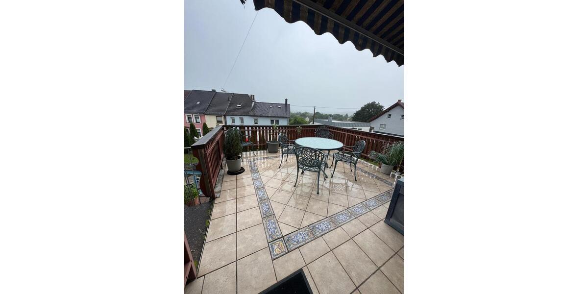 Einfamilienhaus Lebach - 9 Zimmer, 335 m&sup2;, 349.900&euro; | Angebot:27010142