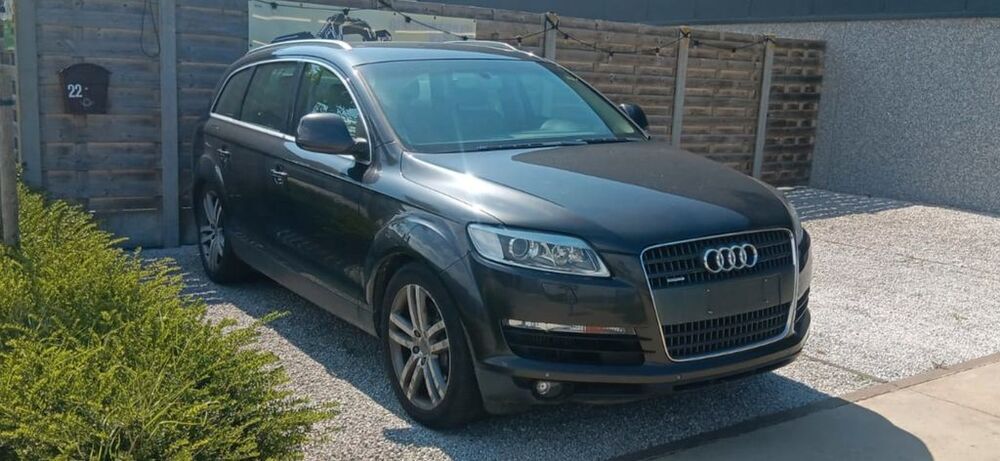 Q7