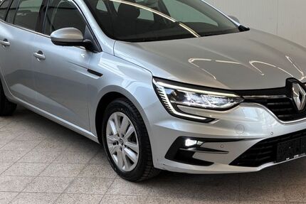 Renault Megane 118.622 km 12.490 &euro; Hanau 63456
