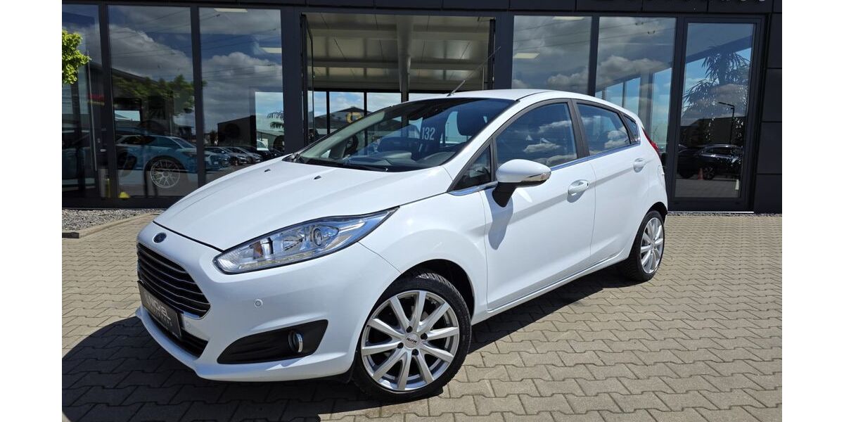 Ford Fiesta 123.000 km 7.499 &euro; Damme 49401