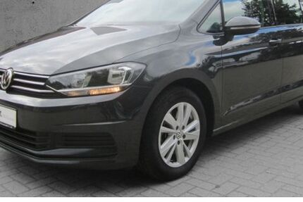 VW Touran 31.752 km 23.489 &euro; Cottbus 03044