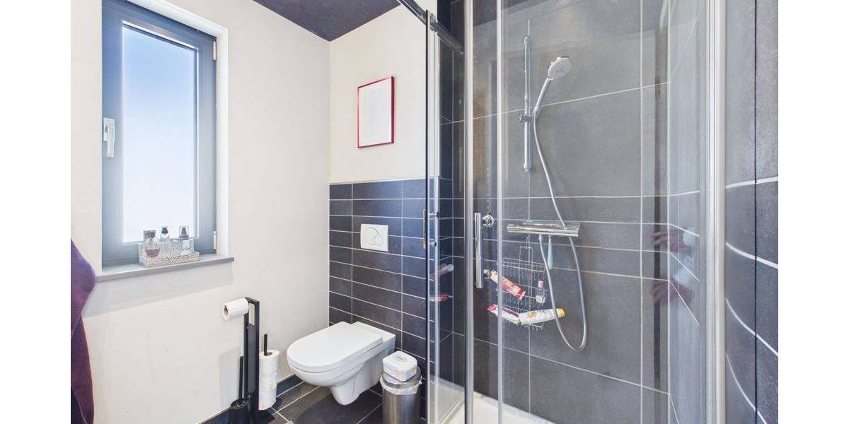 Einfamilienhaus Saarwellingen / Schwarzenholz Schwarzenholz - 6 Zimmer, 156 m&sup2;, 398.000&euro; | Angebot:26879081