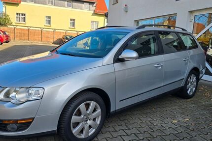 VW Passat Variant 144.351 km 4.490 € Reichenbach/O.L. 02894