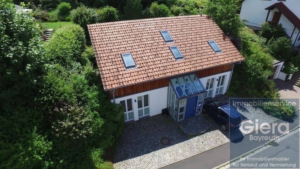 Gewerbeobjekt Warmensteinach - 5 Zimmer, 135 m&sup2;, 945&euro; | Angebot:25725807
