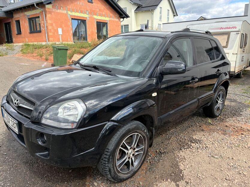Hyundai TUCSON 215.000 km 3.499 € Gemünden 35285