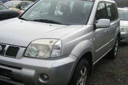 Nissan X-Trail 208.000 km 2.390 &euro; Salzhausen 21376