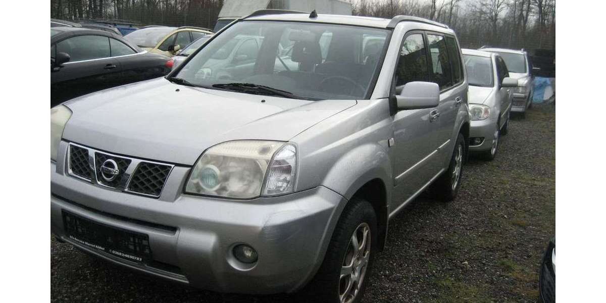 Nissan X-Trail 208.000 km 2.390 &euro; Salzhausen 21376