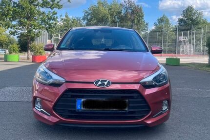 Hyundai i20 90.180 km 8.900 &euro; Oberthal 66649