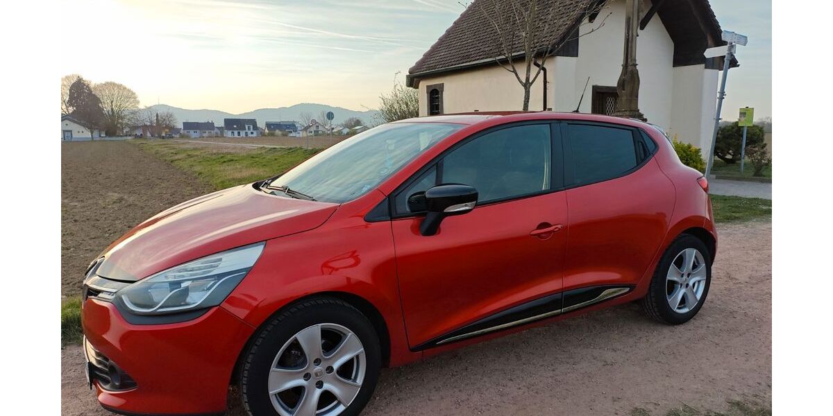 Renault Clio 125.000 km 4.500 &euro; Eichstetten 79356