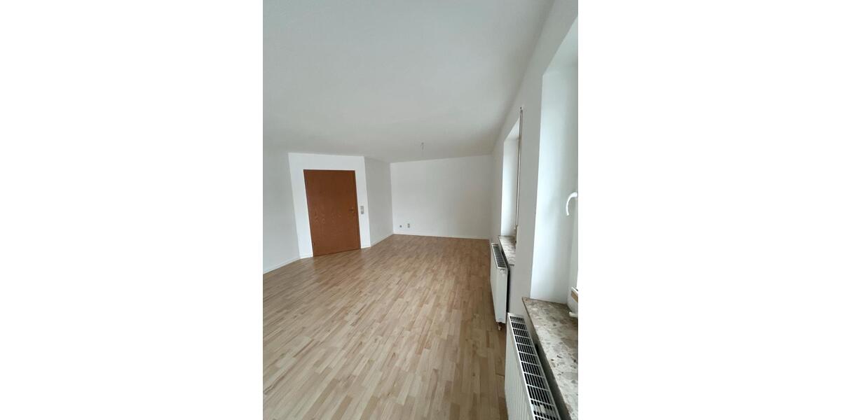 3-Zimmer-Wohnung mit Einbauküche, Terrasse & Garage – 78 m² 1 zimmer