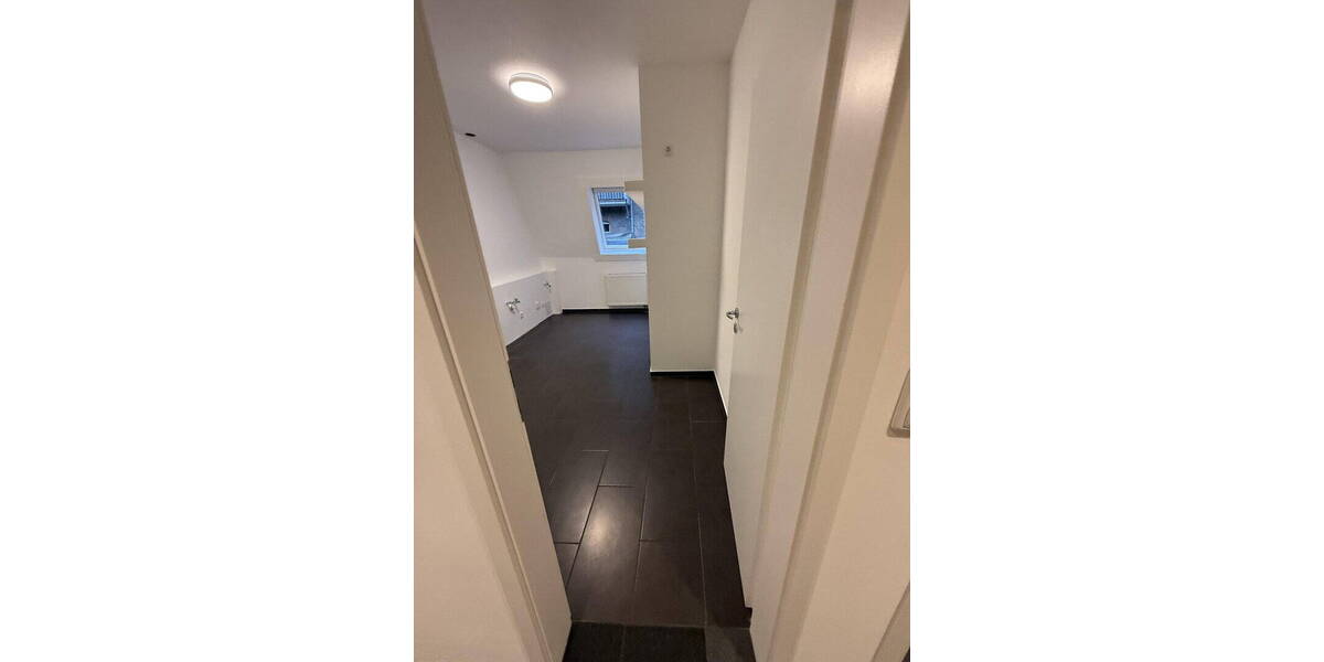 Mehrfamilienhaus, Wohnhaus Wiesbaden Klarenthal - 2 Zimmer, 59 m&sup2;, 818&euro; | Angebot:26411714