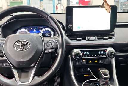 Toyota RAV 4 37.000 km 44.990 &euro; Regen 94209