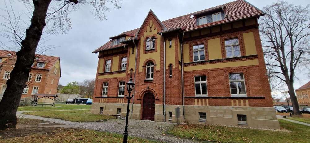 Etagenwohnung Quedlinburg - 3 Zimmer, 105 m&sup2;, 999&euro; | Angebot:26767162