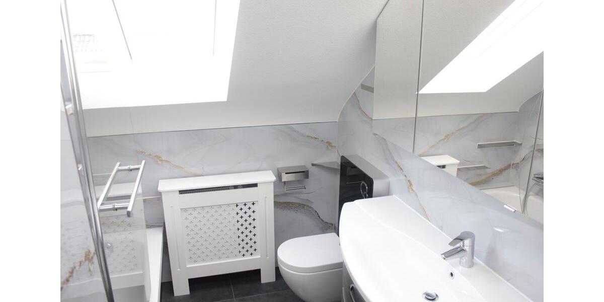 Dachgeschoßwohnung Püttlingen - 3 Zimmer, 106 m&sup2;, 780&euro; | Angebot:26398249