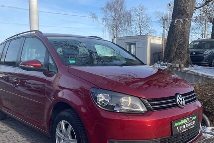 VW Touran 144.767 km 6.999 &euro; München OT Trudering-Riem 81825