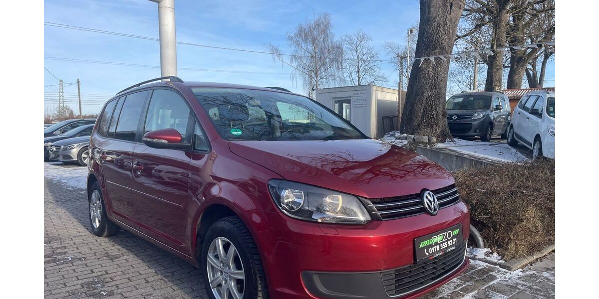 VW Touran 144.767 km 6.999 &euro; München OT Trudering-Riem 81825