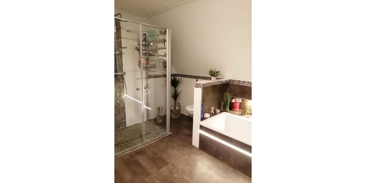 Einfamilienhaus Wunstorf - 6.5 Zimmer, 177 m&sup2;, 1.500&euro; | Angebot:26401981