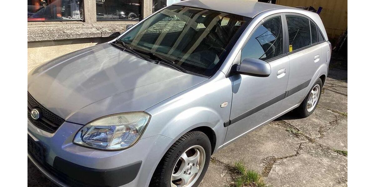 Kia Rio 35.000 km 2.900 &euro; Potsdam 14469