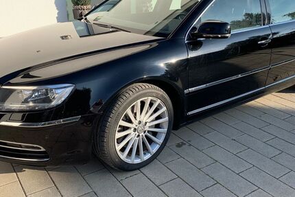 VW Phaeton 225.000 km 19.500 &euro; Porta Westfalica 32457