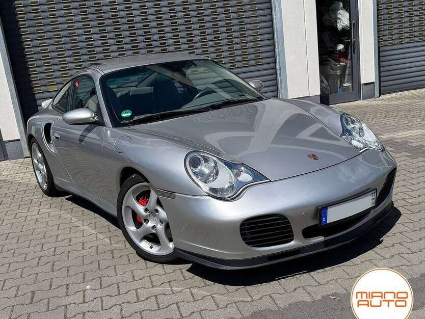 996