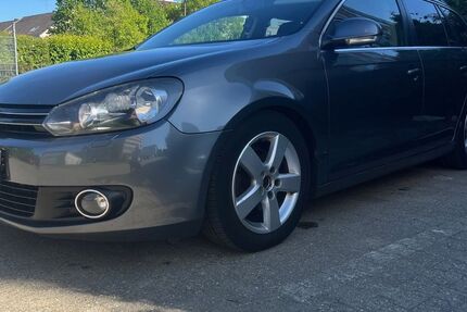 VW Golf 212.752 km 3.890 &euro; Dormagen 41540