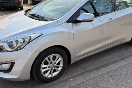 Hyundai i30 135.000 km 6.389 &euro; Birkenfeld 75217