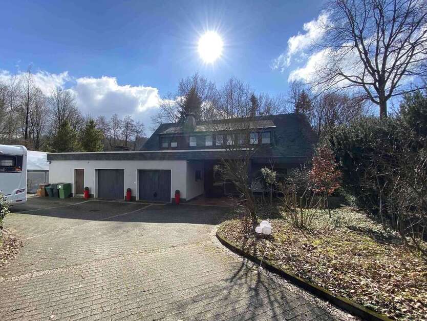Haus zum Mieten in Wipperfürth 1.400 € 250 m²