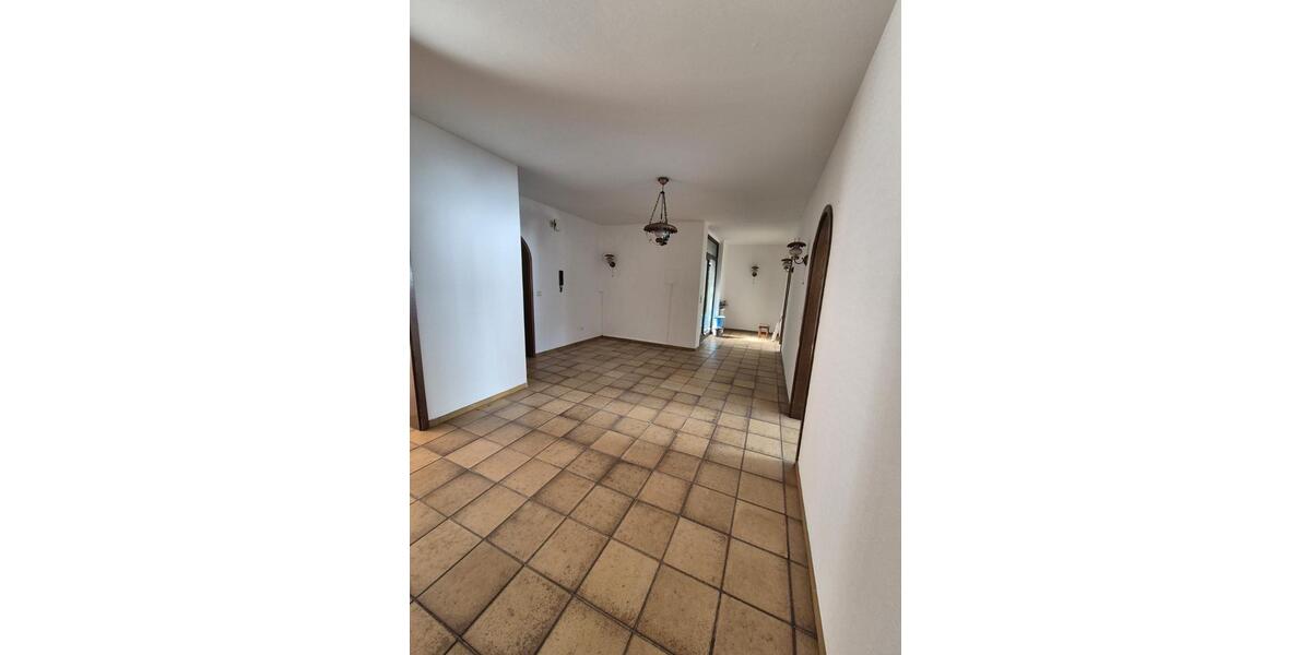 Große , helle Wohnung zu Vermieten in Jünkerath 210m2 6 zimmer