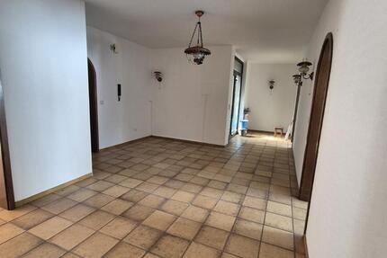 Große , helle Wohnung zu Vermieten in Jünkerath 210m2 zimmer